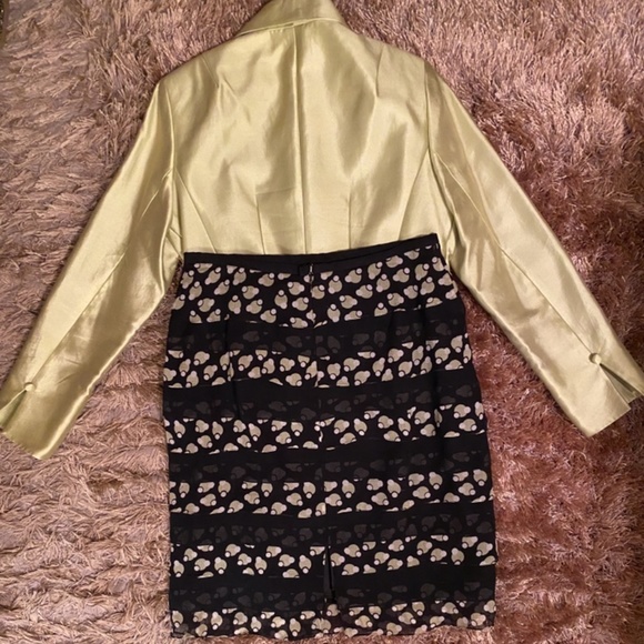 Kay Unger Multi Layer 2 piece Skirt Suit Size 10 - Picture 3 of 10
